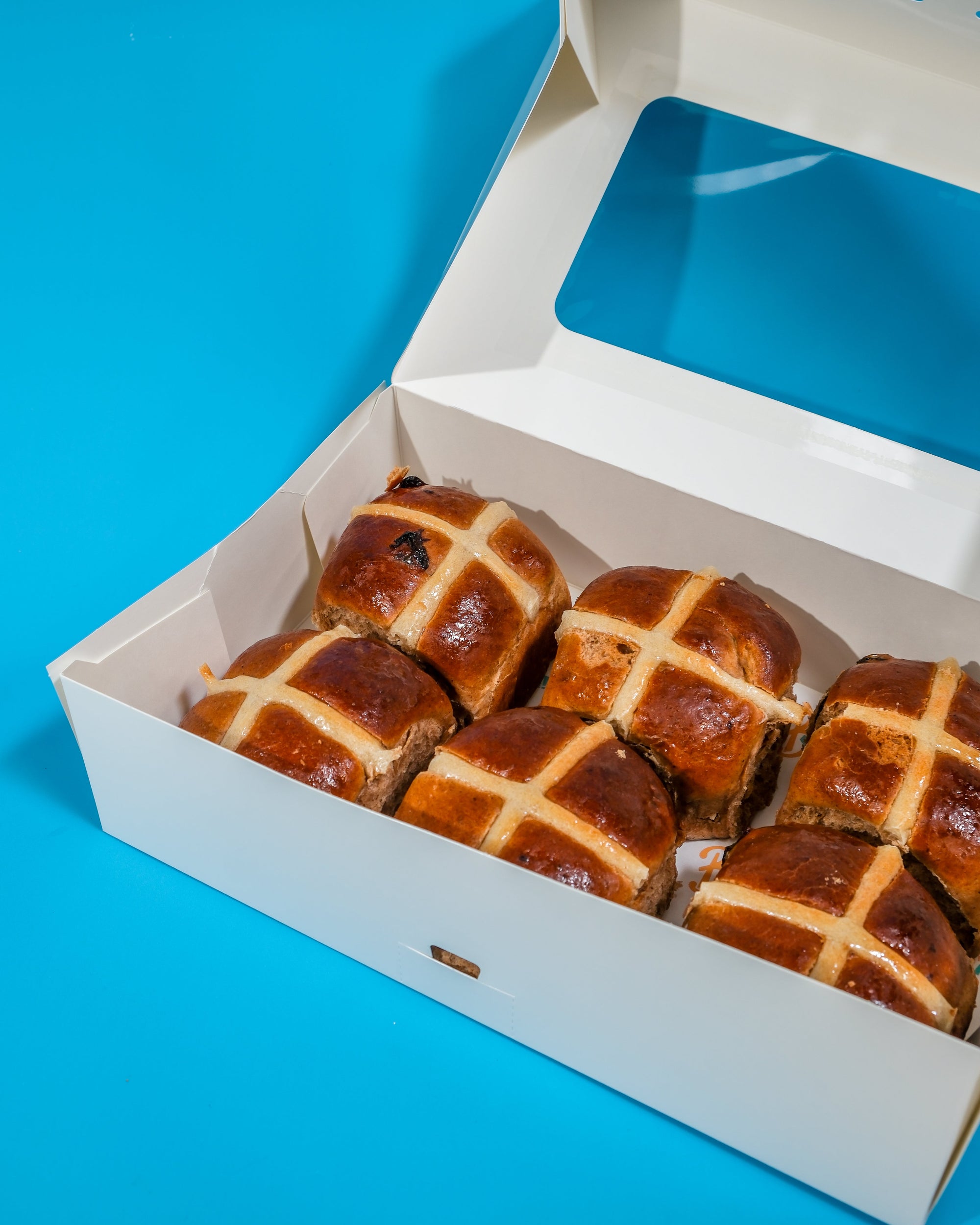 6 pack Fresh baked hot cross buns
